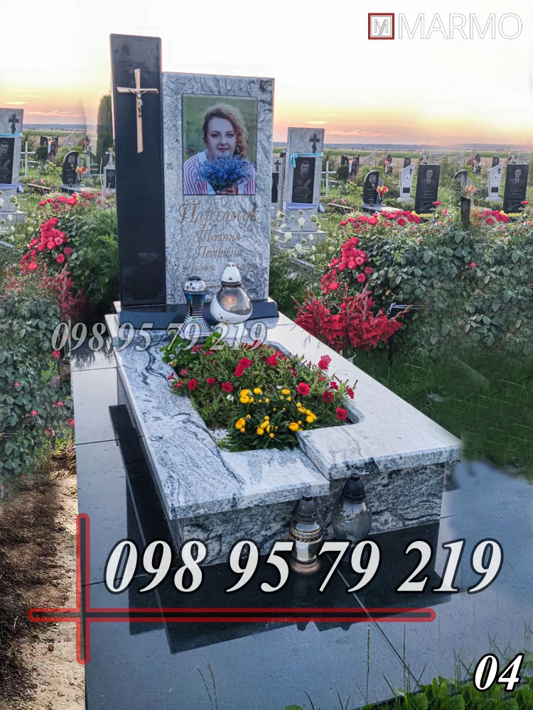 Одинарний пам'ятник з граніту №4