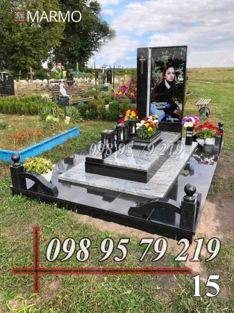 Одинарний пам'ятник з граніту №15