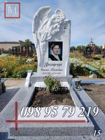 Пам'ятник з білого мармуру №15