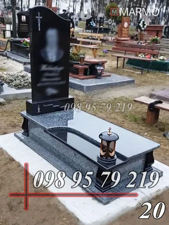 Одинарний пам'ятник з граніту №20