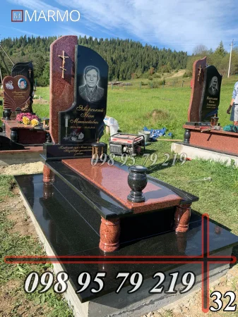 Одинарний пам'ятник з граніту №32